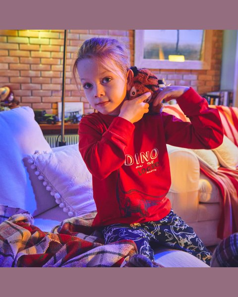 Pyjamas with dinosaur print (18 months-5 years)