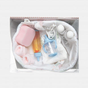 Toy basket with doll accessories (3+ years)