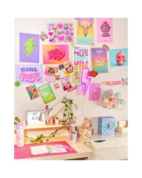 WOW Generation ROOM Decoration Kit with LED Light και 300+ Graphics and Accessories