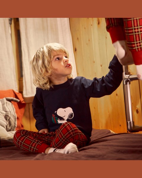 Pajamas Snoopy with embossed letters (18 months-12 years)