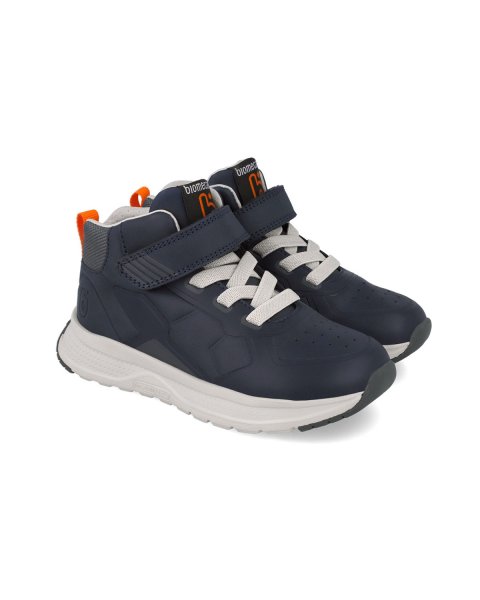 Shoes sneakers Biomecanics (Size 26-27)