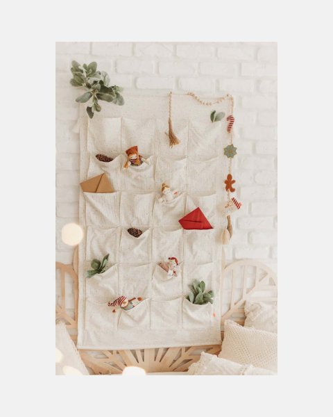 Kikadu canvas wall calendar (24 pockets)