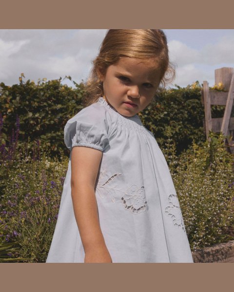 Φόρεμα Lil'Atelier 100% organic cotton με διάτρητα κεντήματα (2-7 ετών)