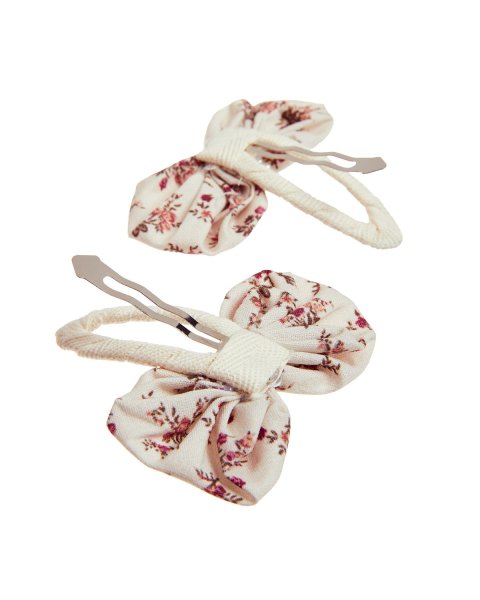 Hair clip with pearls