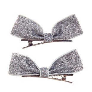 Hair clip with glitter
