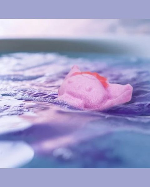 Bath bomb Blueberry Very Bella Kuromi