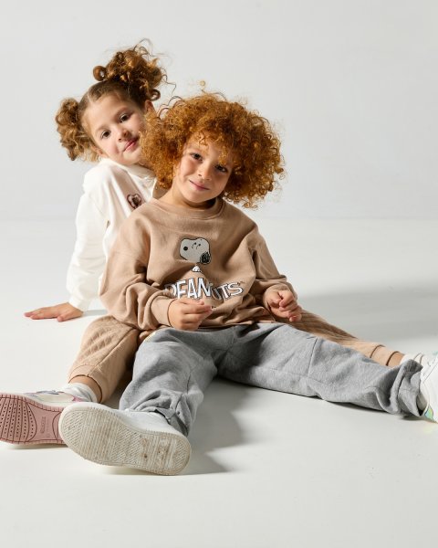 Σετ φόρμας φούτερ Snoopy με τύπωμα και ανάγλυφο σχέδιο (12 μηνών-8 ετών)