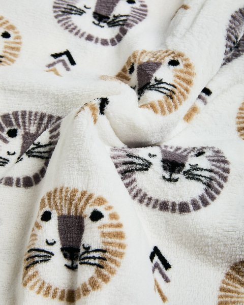 Lion basket with plush toy and 90x75cm blanket Tender Comforts